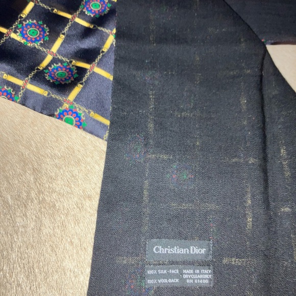 Vintage DIOR -Christian Dior scarf- elegant and cool- like you - Picture 6 of 6